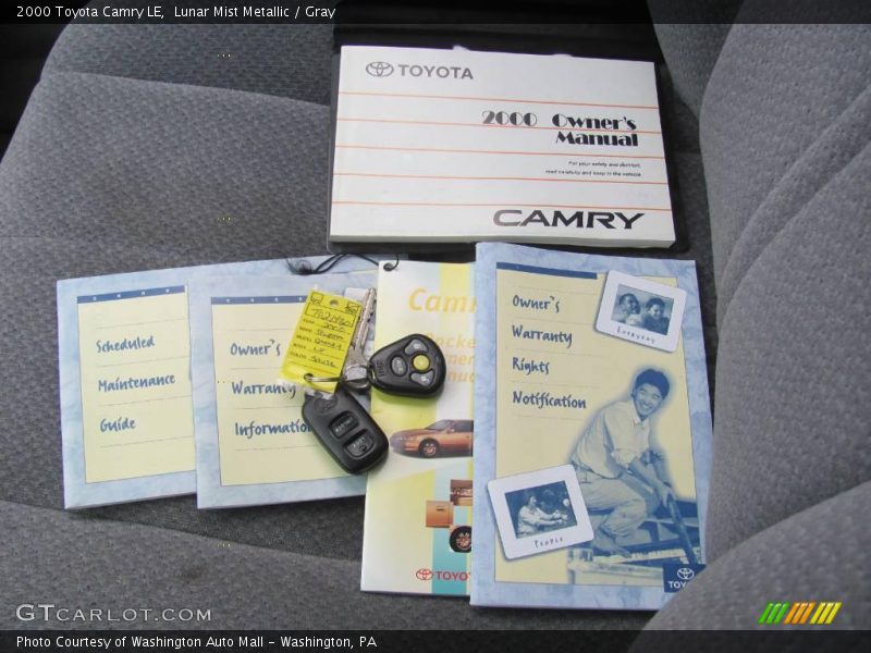 Lunar Mist Metallic / Gray 2000 Toyota Camry LE