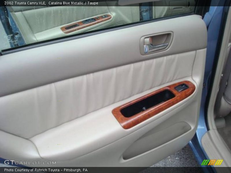 Catalina Blue Metallic / Taupe 2002 Toyota Camry XLE