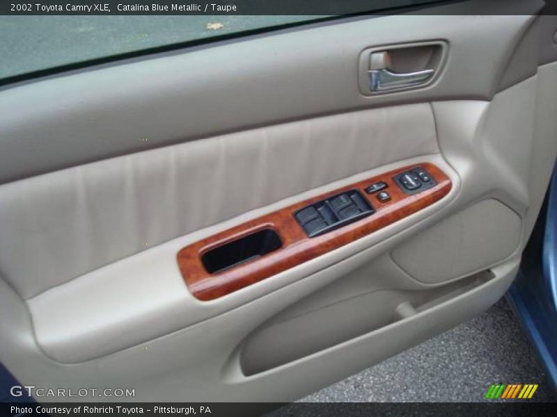 Catalina Blue Metallic / Taupe 2002 Toyota Camry XLE