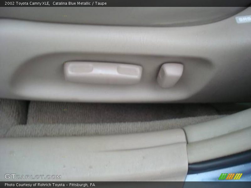 Catalina Blue Metallic / Taupe 2002 Toyota Camry XLE