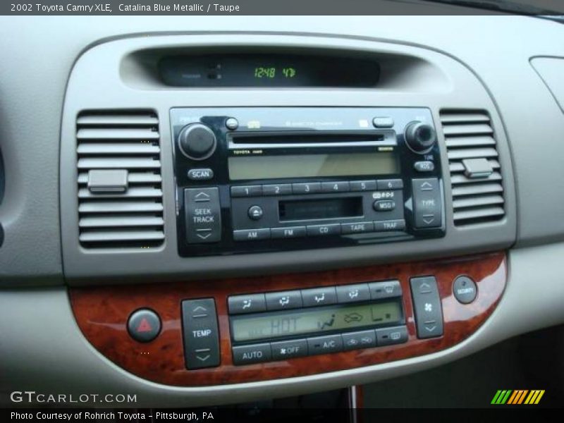 Catalina Blue Metallic / Taupe 2002 Toyota Camry XLE