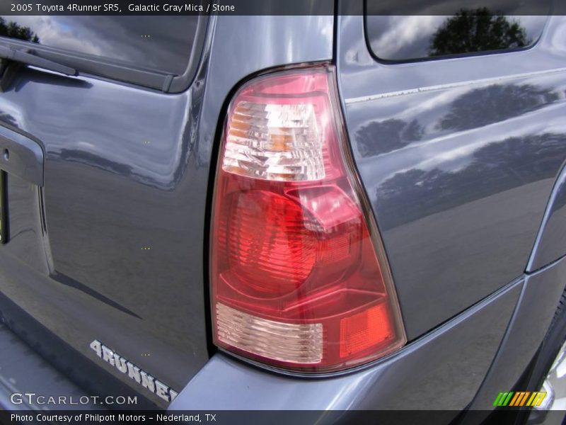 Galactic Gray Mica / Stone 2005 Toyota 4Runner SR5