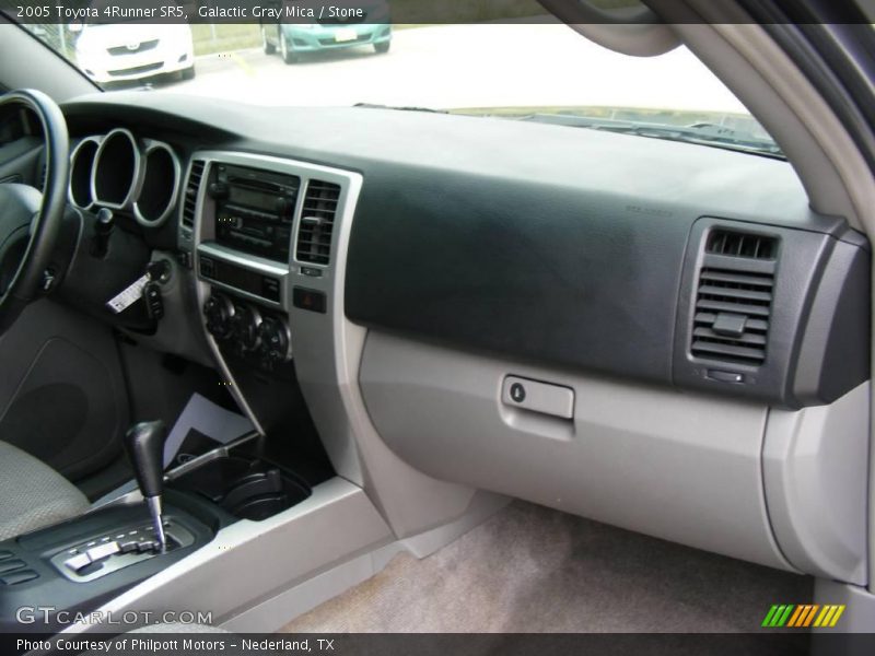 Galactic Gray Mica / Stone 2005 Toyota 4Runner SR5