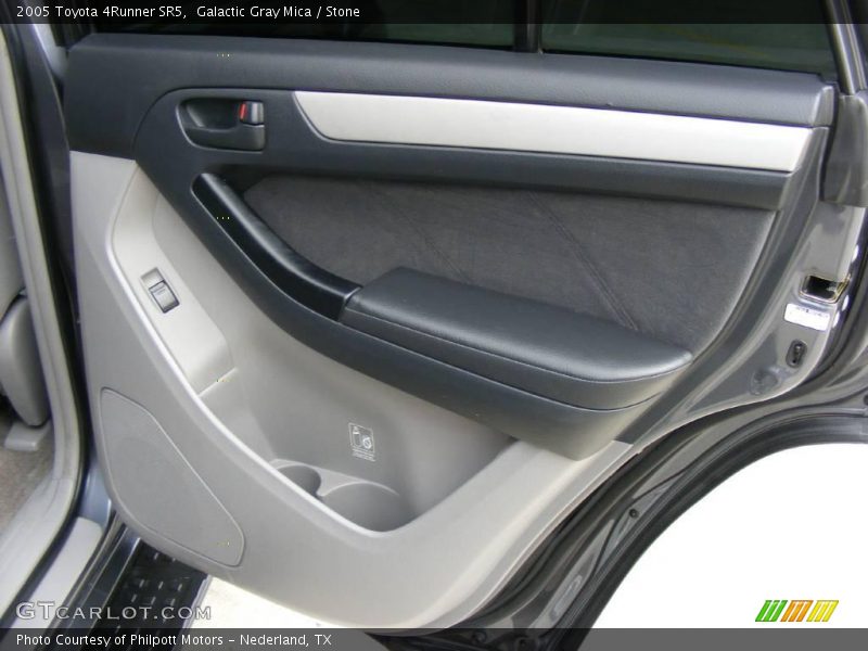 Galactic Gray Mica / Stone 2005 Toyota 4Runner SR5