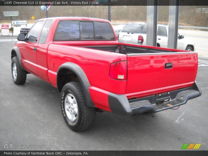 Victory Red / Gray 1995 Chevrolet S10 LS Extended Cab 4x4