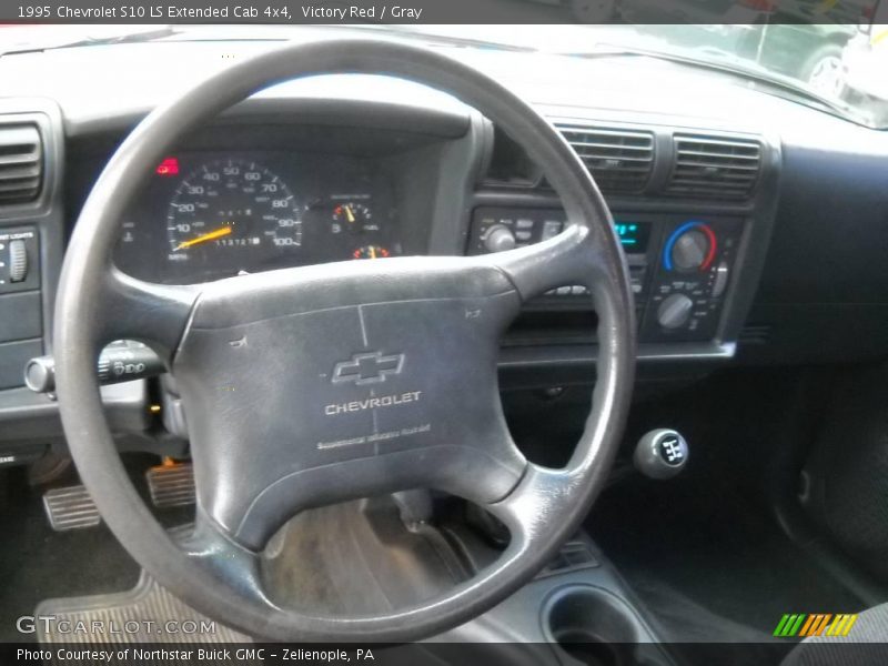 Victory Red / Gray 1995 Chevrolet S10 LS Extended Cab 4x4