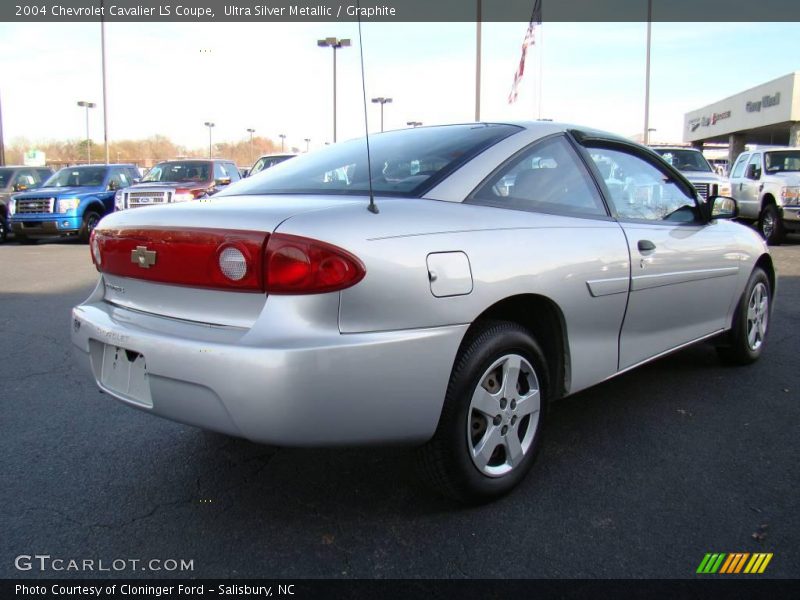 Ultra Silver Metallic / Graphite 2004 Chevrolet Cavalier LS Coupe
