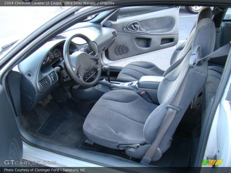 Ultra Silver Metallic / Graphite 2004 Chevrolet Cavalier LS Coupe