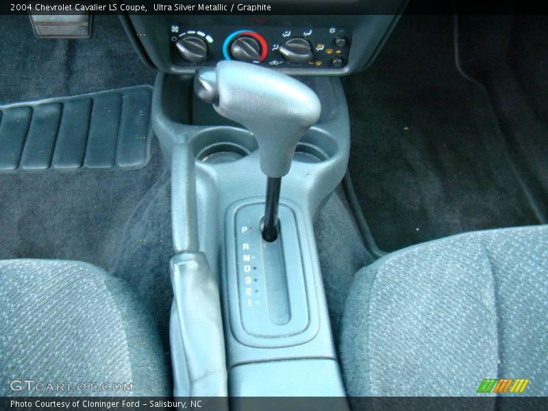 Ultra Silver Metallic / Graphite 2004 Chevrolet Cavalier LS Coupe