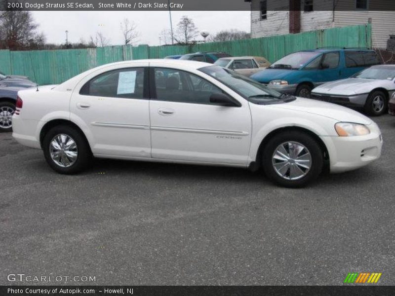 Stone White / Dark Slate Gray 2001 Dodge Stratus SE Sedan