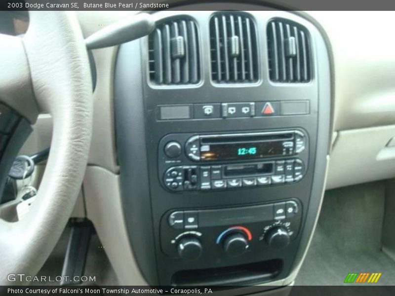 Butane Blue Pearl / Sandstone 2003 Dodge Caravan SE