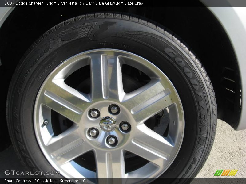 Bright Silver Metallic / Dark Slate Gray/Light Slate Gray 2007 Dodge Charger