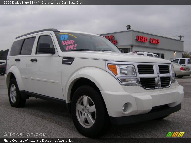 Stone White / Dark Slate Gray 2009 Dodge Nitro SE 4x4