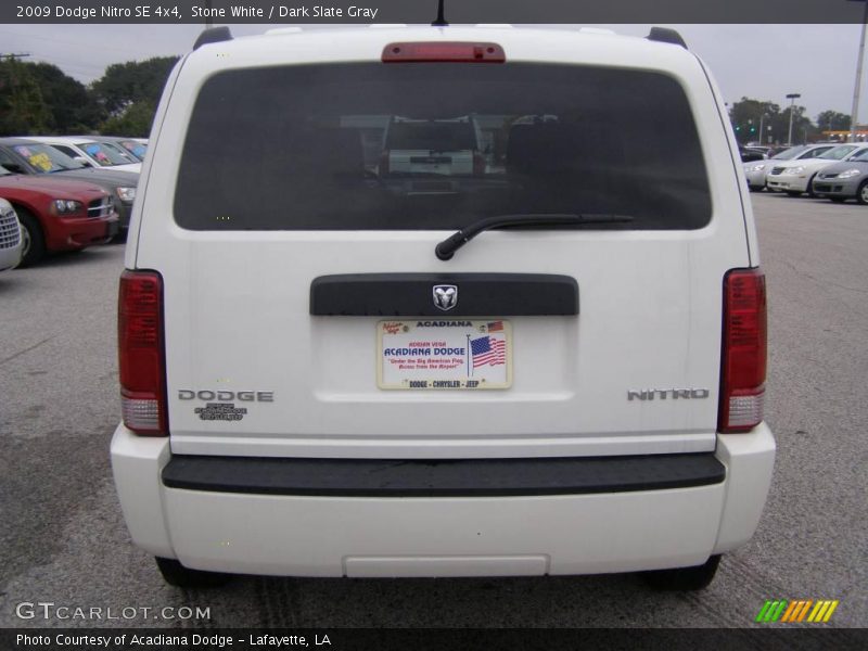 Stone White / Dark Slate Gray 2009 Dodge Nitro SE 4x4