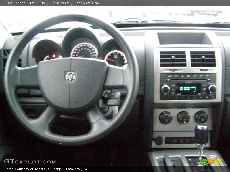 Stone White / Dark Slate Gray 2009 Dodge Nitro SE 4x4