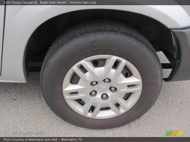 Bright Silver Metallic / Medium Slate Gray 2005 Dodge Caravan SE