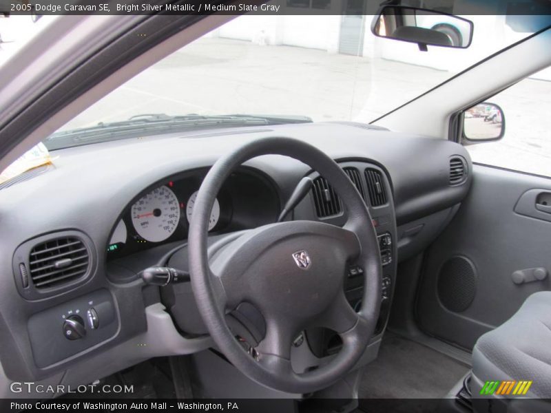 Bright Silver Metallic / Medium Slate Gray 2005 Dodge Caravan SE