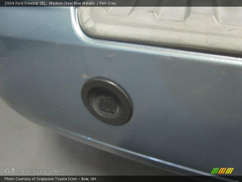 Medium Steel Blue Metallic / Flint Grey 2004 Ford Freestar SEL