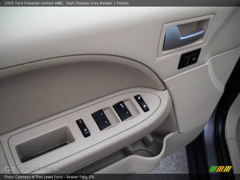 Dark Shadow Grey Metallic / Pebble 2005 Ford Freestyle Limited AWD