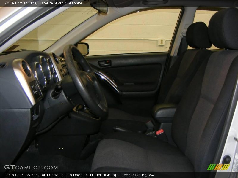 Satellite Silver / Graphite 2004 Pontiac Vibe
