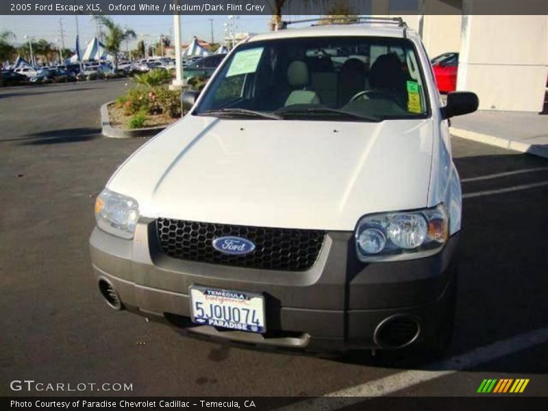 Oxford White / Medium/Dark Flint Grey 2005 Ford Escape XLS