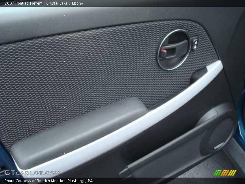 Crystal Lake / Ebony 2007 Pontiac Torrent