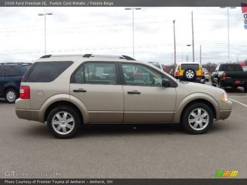 Pueblo Gold Metallic / Pebble Beige 2006 Ford Freestyle SE