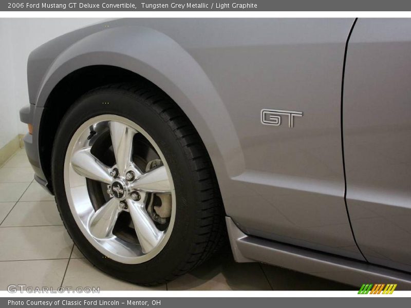  2006 Mustang GT Deluxe Convertible Wheel