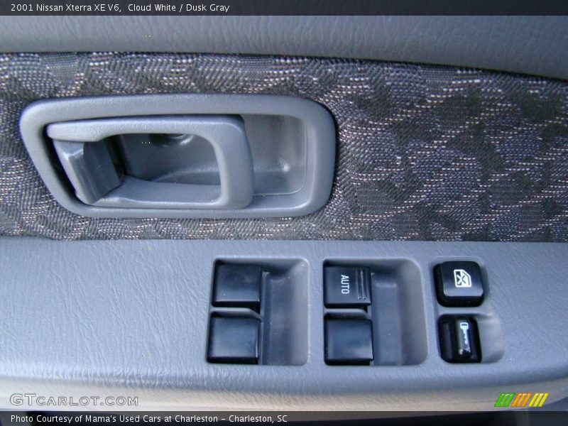 Cloud White / Dusk Gray 2001 Nissan Xterra XE V6