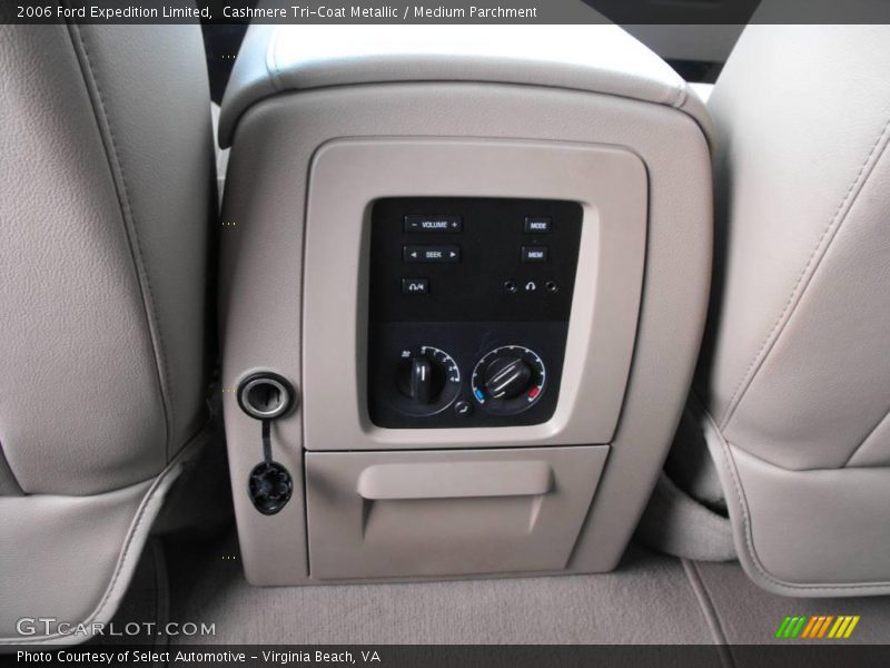 Cashmere Tri-Coat Metallic / Medium Parchment 2006 Ford Expedition Limited