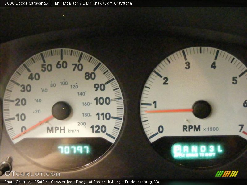 Brilliant Black / Dark Khaki/Light Graystone 2006 Dodge Caravan SXT