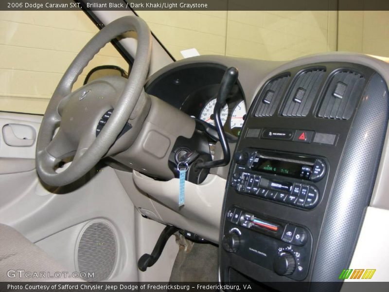 Brilliant Black / Dark Khaki/Light Graystone 2006 Dodge Caravan SXT