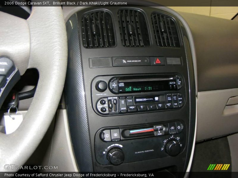 Brilliant Black / Dark Khaki/Light Graystone 2006 Dodge Caravan SXT