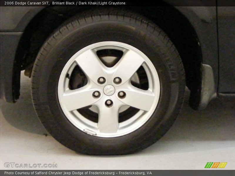 Brilliant Black / Dark Khaki/Light Graystone 2006 Dodge Caravan SXT
