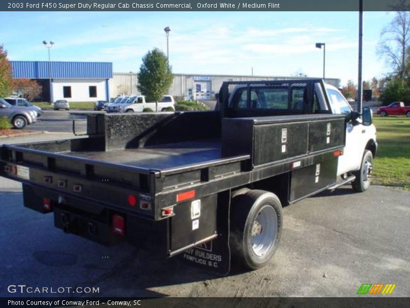 Oxford White / Medium Flint 2003 Ford F450 Super Duty Regular Cab Chassis Commercial