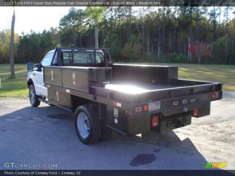 Oxford White / Medium Flint 2003 Ford F450 Super Duty Regular Cab Chassis Commercial