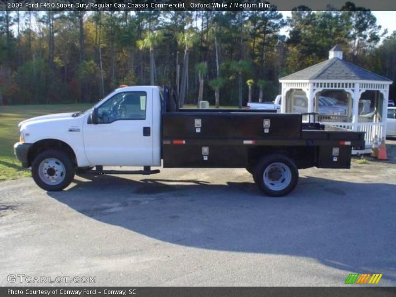 Oxford White / Medium Flint 2003 Ford F450 Super Duty Regular Cab Chassis Commercial