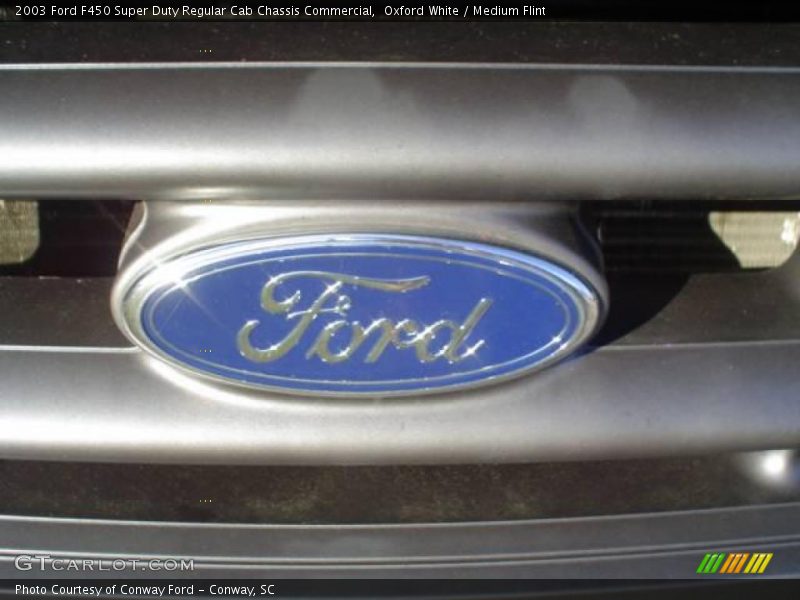 Oxford White / Medium Flint 2003 Ford F450 Super Duty Regular Cab Chassis Commercial