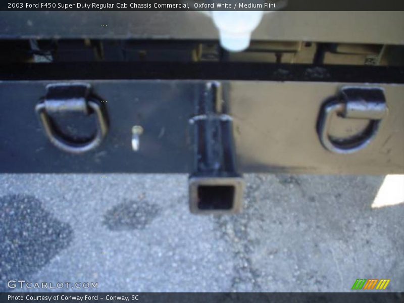 Oxford White / Medium Flint 2003 Ford F450 Super Duty Regular Cab Chassis Commercial