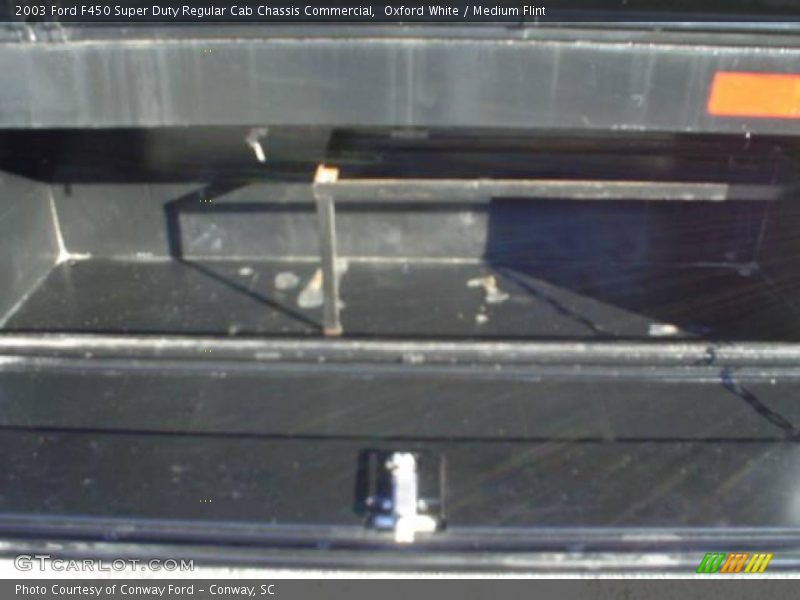 Oxford White / Medium Flint 2003 Ford F450 Super Duty Regular Cab Chassis Commercial