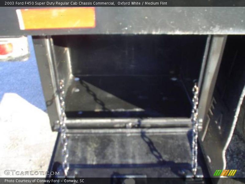 Oxford White / Medium Flint 2003 Ford F450 Super Duty Regular Cab Chassis Commercial