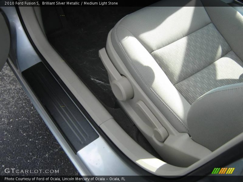 Brilliant Silver Metallic / Medium Light Stone 2010 Ford Fusion S