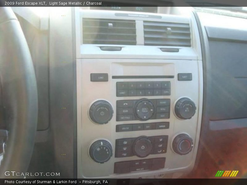 Light Sage Metallic / Charcoal 2009 Ford Escape XLT