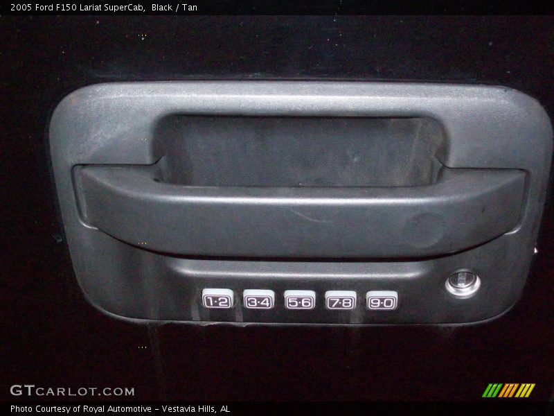 Black / Tan 2005 Ford F150 Lariat SuperCab