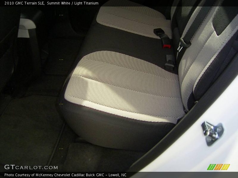 Summit White / Light Titanium 2010 GMC Terrain SLE