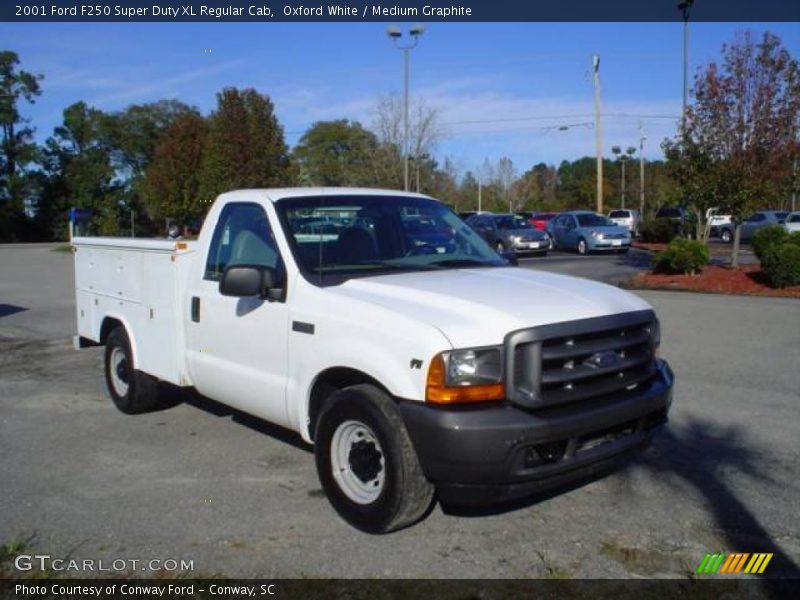Oxford White / Medium Graphite 2001 Ford F250 Super Duty XL Regular Cab