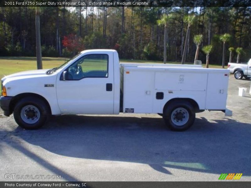 Oxford White / Medium Graphite 2001 Ford F250 Super Duty XL Regular Cab