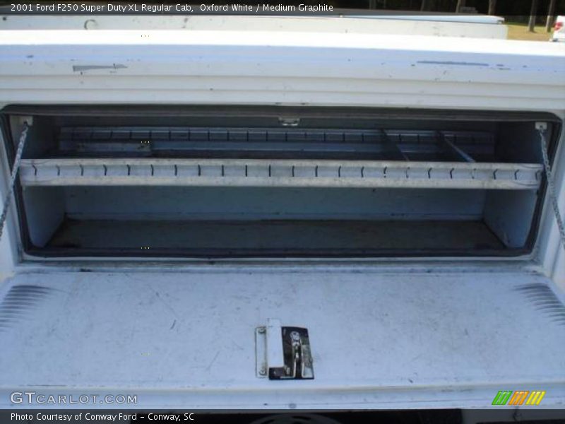 Oxford White / Medium Graphite 2001 Ford F250 Super Duty XL Regular Cab