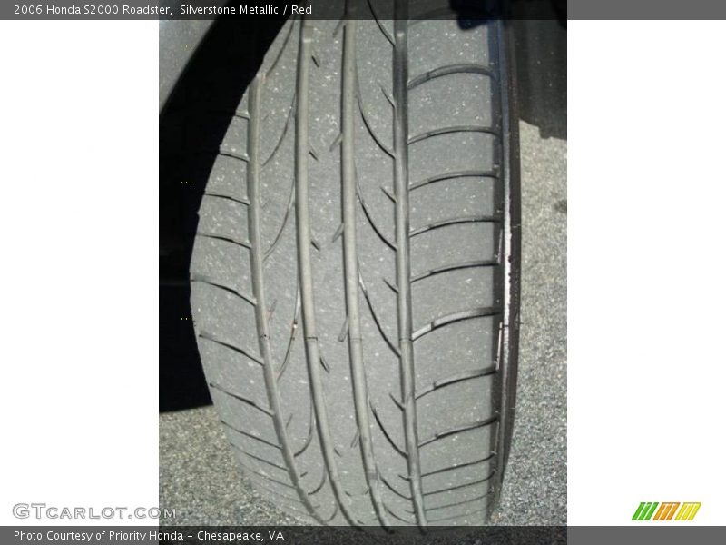 Silverstone Metallic / Red 2006 Honda S2000 Roadster