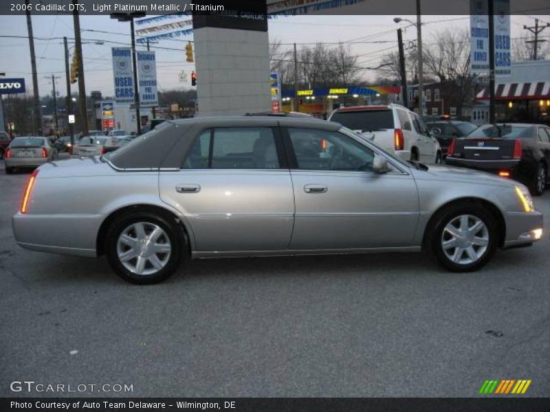 Light Platinum Metallic / Titanium 2006 Cadillac DTS